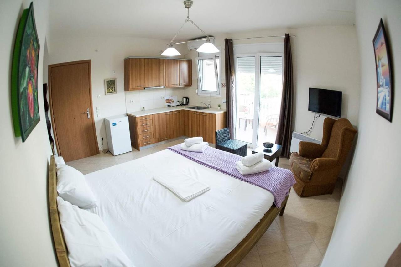 Agrelia Apartment ภายนอก รูปภาพ